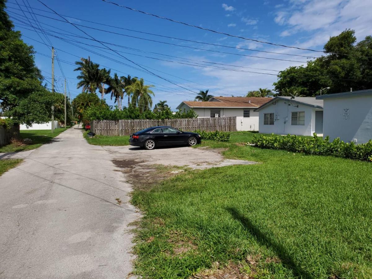 Sophisticated Dania Beach Suites Near The Beach Exteriör bild