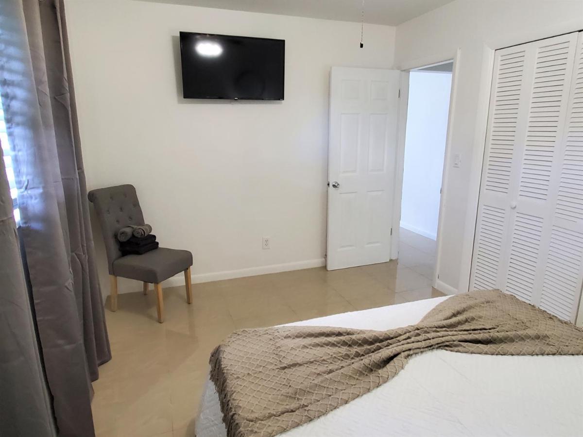 Sophisticated Dania Beach Suites Near The Beach Exteriör bild