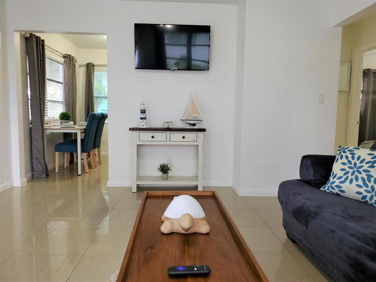 Sophisticated Dania Beach Suites Near The Beach Exteriör bild