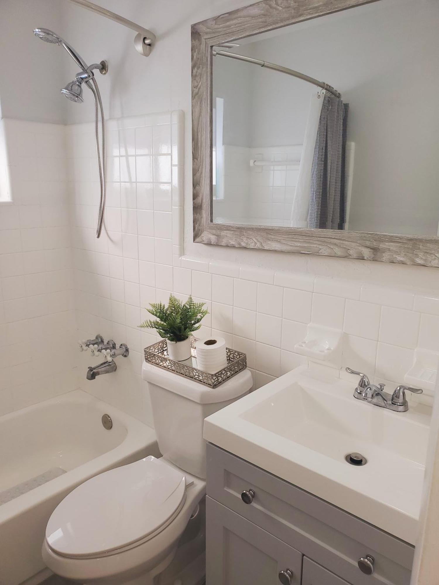 Sophisticated Dania Beach Suites Near The Beach Exteriör bild